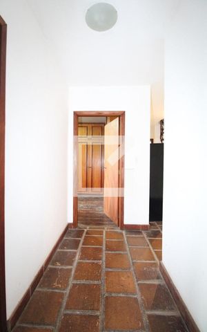 Casa à venda com 500m², 5 quartos e 3 vagasCorredor