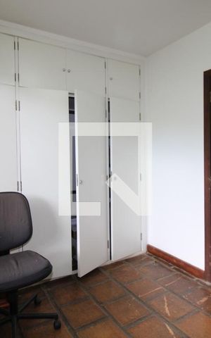 Casa à venda com 500m², 5 quartos e 3 vagasQuarto 1