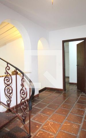 Casa à venda com 500m², 5 quartos e 3 vagasHall