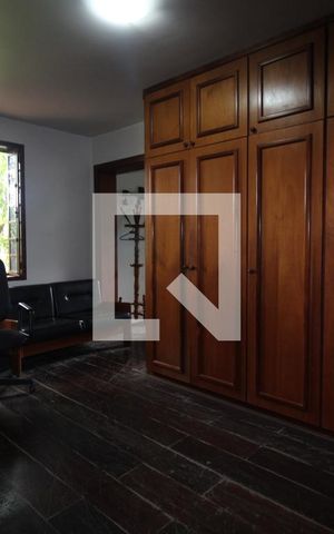 Casa à venda com 500m², 5 quartos e 3 vagasQuarto 2