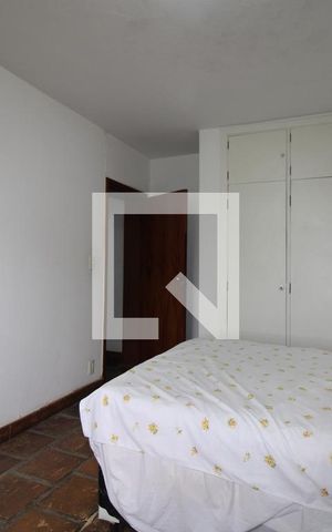 Casa à venda com 500m², 5 quartos e 3 vagasQuarto 4
