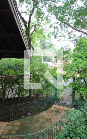 Casa à venda com 500m², 5 quartos e 3 vagasVista