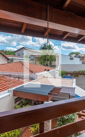 Casa à venda com 300m², 4 quartos e 4 vagas Casa à venda com 300m², 4 quartos e 4 vagasVaranda Suite 2