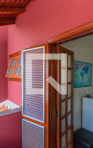 Casa à venda com 300m², 4 quartos e 4 vagas Casa à venda com 300m², 4 quartos e 4 vagasVaranda Suite 1