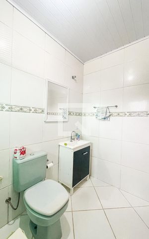 Casa à venda com 165m², 2 quartos e 2 vagasBanheiro 2