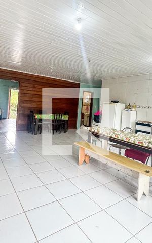 Casa à venda com 165m², 2 quartos e 2 vagascozinha