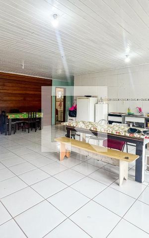Casa à venda com 165m², 2 quartos e 2 vagasCozinha