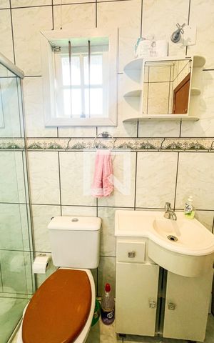 Casa à venda com 165m², 2 quartos e 2 vagasBanheiro