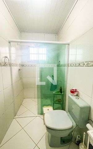 Casa à venda com 165m², 2 quartos e 2 vagasBanheiro 2