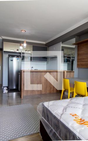 Studio para alugar com 40m², 1 quarto e sem vaga Studio para alugar com 40m², 1 quarto e sem vagaQuarto