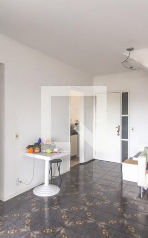 Apartamento à venda com 120m², 3 quartos e 1 vaga Apartamento à venda com 120m², 3 quartos e 1 vagaSala de estar