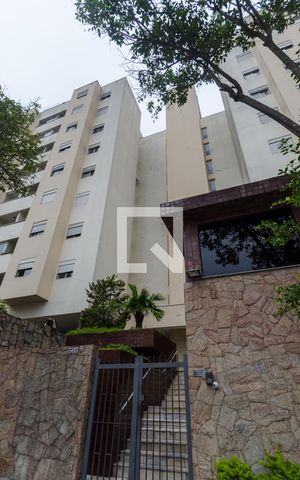 Apartamento à venda com 120m², 3 quartos e 1 vaga Apartamento à venda com 120m², 3 quartos e 1 vagaFachada