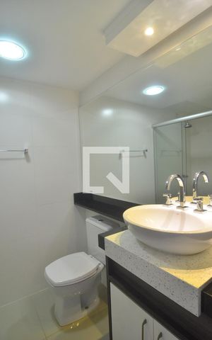 Apartamento à venda com 120m², 3 quartos e 2 vagasBanheiro da Suíte 2