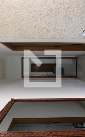 Casa à venda com 94m², 2 quartos e 2 vagasCorredor