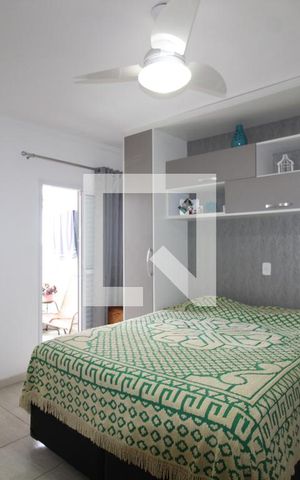 Casa à venda com 94m², 2 quartos e 2 vagasSuite