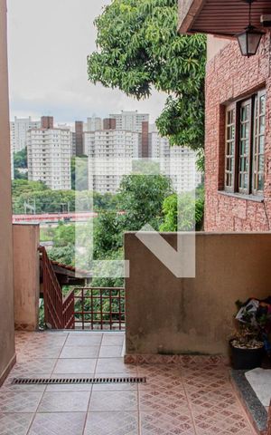 Casa de condomínio à venda com 129m², 3 quartos e 2 vagasÁrea comum