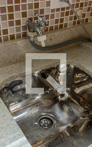 Casa de condomínio à venda com 129m², 3 quartos e 2 vagasDetalhe da area de serviço