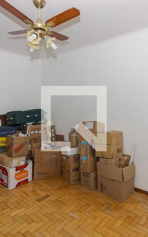 Casa à venda com 215m², 3 quartos e 3 vagas Casa à venda com 215m², 3 quartos e 3 vagasQuarto 3