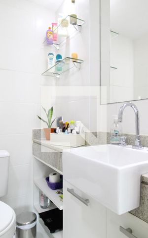 Apartamento à venda com 69m², 2 quartos e 1 vagaBanheiro Social