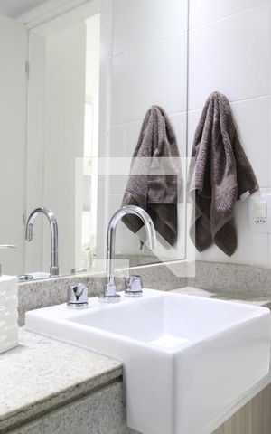 Apartamento à venda com 69m², 2 quartos e 1 vagaQuarto 2 - Banheiro Suíte