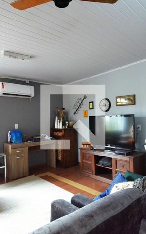 Casa à venda com 200m², 5 quartos e 2 vagasQuarto 3