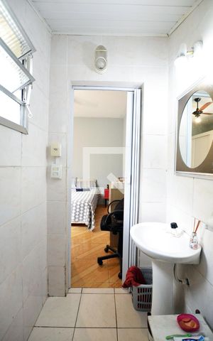Casa à venda com 200m², 5 quartos e 2 vagasBanheiro da Suíte 1