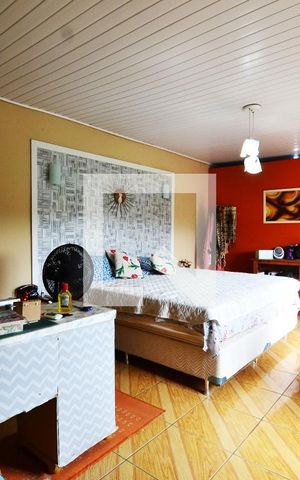 Casa à venda com 200m², 5 quartos e 2 vagasSuíte 2