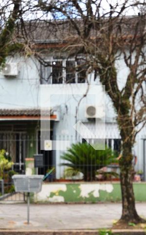 Casa à venda com 200m², 5 quartos e 2 vagasFachada