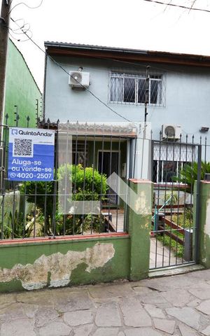 Casa à venda com 200m², 5 quartos e 2 vagasFachada