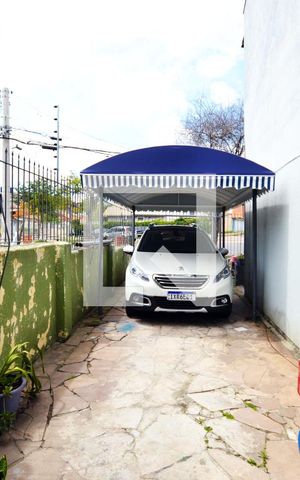 Casa à venda com 200m², 5 quartos e 2 vagasGaragem para 2 Carros Descoberta