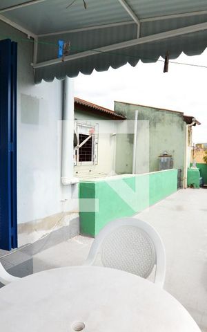 Casa à venda com 200m², 5 quartos e 2 vagasVaranda