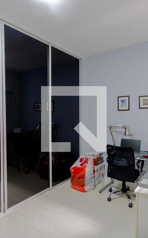 Casa à venda com 150m², 3 quartos e 3 vagas Casa à venda com 150m², 3 quartos e 3 vagasQuarto 2
