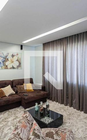 Casa à venda com 523m², 5 quartos e 3 vagas