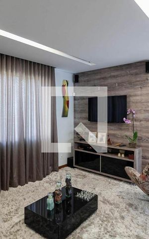Casa à venda com 523m², 5 quartos e 3 vagas