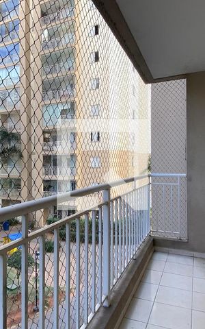 Apartamento para alugar com 72m², 2 quartos e 1 vagaVaranda