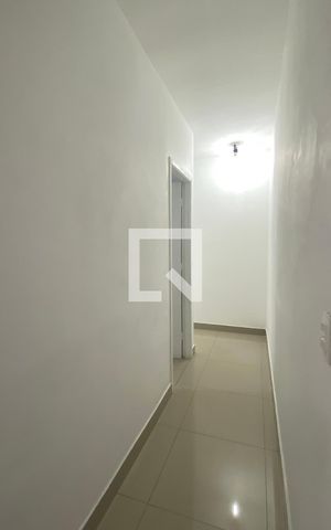 Apartamento para alugar com 72m², 2 quartos e 1 vagaCorredor