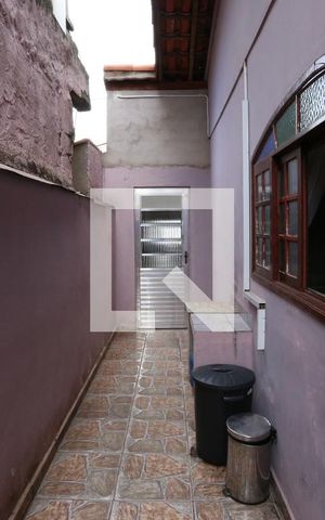 Casa à venda com 160m², 4 quartos e 8 vagasCorredor Lateral