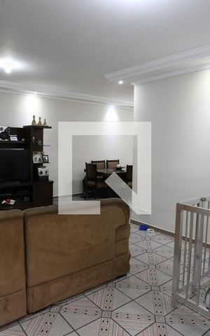 Casa à venda com 160m², 4 quartos e 8 vagasSala