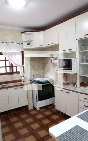 Casa à venda com 160m², 4 quartos e 8 vagasCozinha