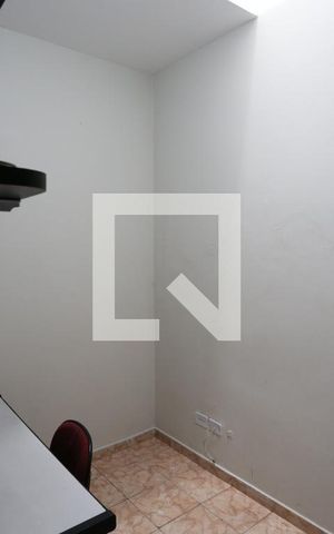 Casa à venda com 160m², 4 quartos e 8 vagasEscritório