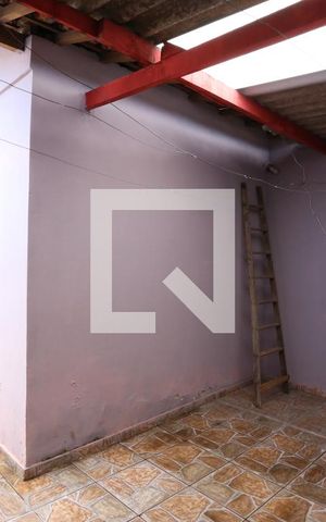 Casa à venda com 160m², 4 quartos e 8 vagasQuintal
