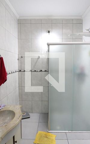 Casa à venda com 160m², 4 quartos e 8 vagasBanheiro da Suíte