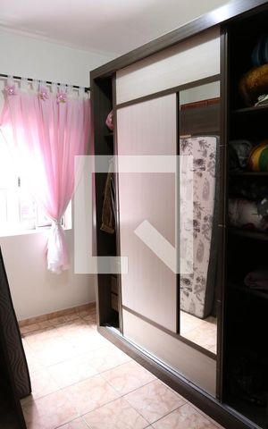 Casa à venda com 160m², 4 quartos e 8 vagasQuarto 1