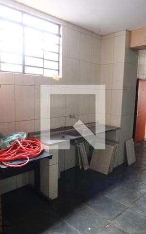 Casa à venda com 160m², 4 quartos e 8 vagasChurrasqueira