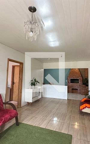 Casa à venda com 120m², 3 quartos e 4 vagasSala