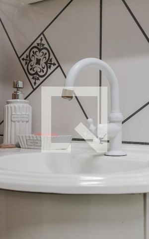 Apartamento à venda com 66m², 3 quartos e sem vaga Apartamento à venda com 66m², 3 quartos e sem vagaBanheiro