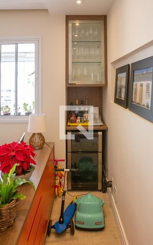 Apartamento à venda com 76m², 2 quartos e 2 vagas Apartamento à venda com 76m², 2 quartos e 2 vagasSala