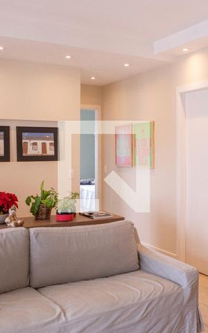 Apartamento à venda com 76m², 2 quartos e 2 vagas Apartamento à venda com 76m², 2 quartos e 2 vagasSala