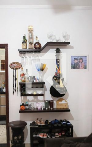 Casa para alugar com 75m², 2 quartos e 1 vagaSala