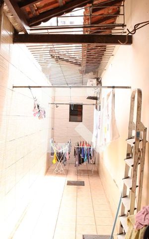 Casa para alugar com 75m², 2 quartos e 1 vagaArea de serviço